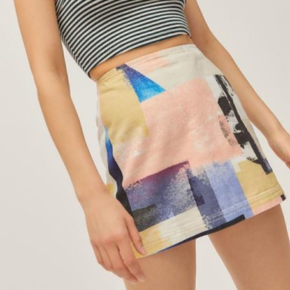 Urban Outfitters, UO, BDG Serafina Printed Pelmet Mini Skirt in SizeβLarge